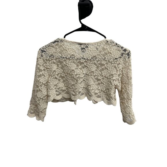 Connected Apparel Womens Ivory Scalloped Lace Cropped Cardigan Shrug SZ Small - Picture 2 of 8
